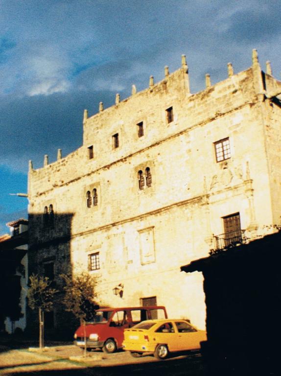 Hospedaje Octavio Hotel Santillana del Mar Bagian luar foto